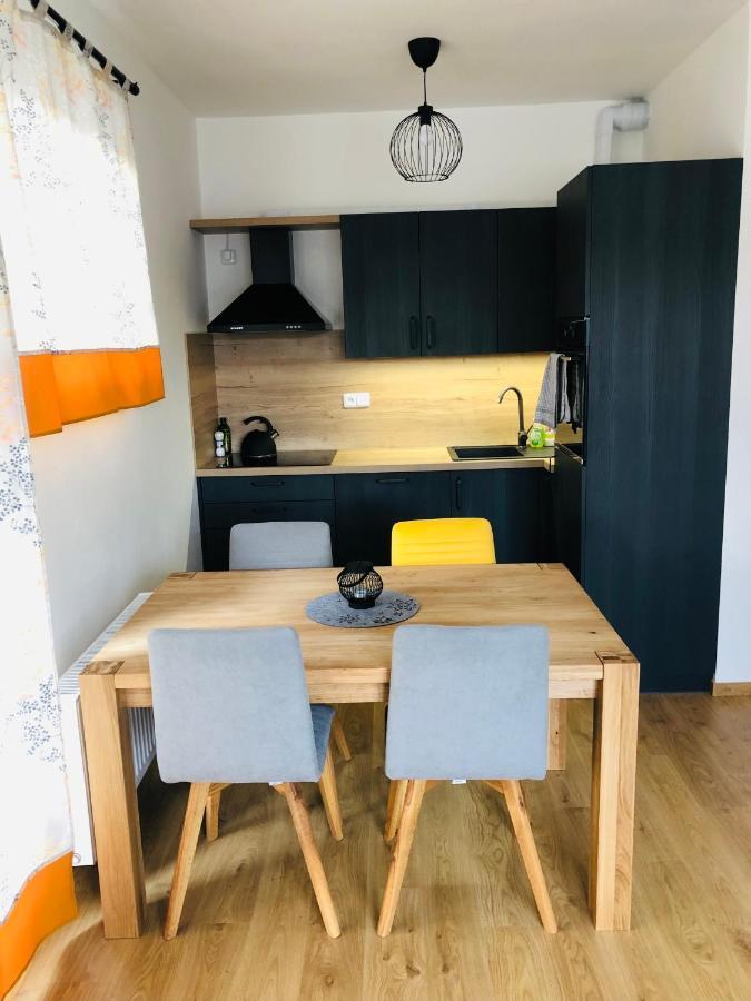 Apartman Kasperky 카스페르스케 호리 외부 사진